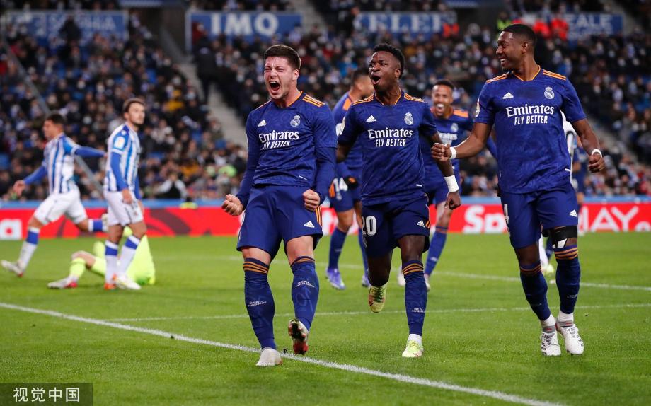 占据主动 占据主动